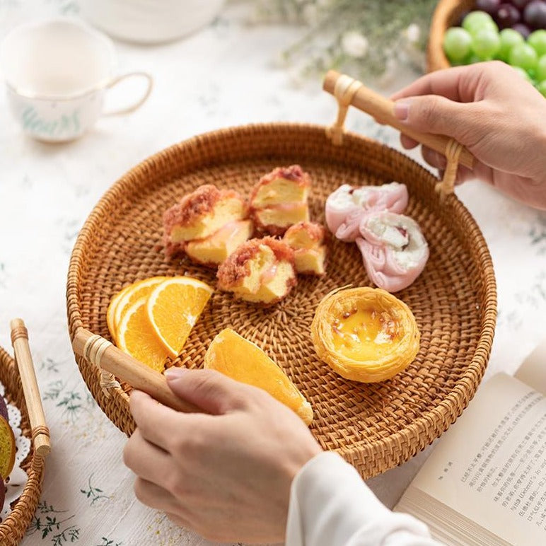 VinouLumiére Vintage Rattan Tray