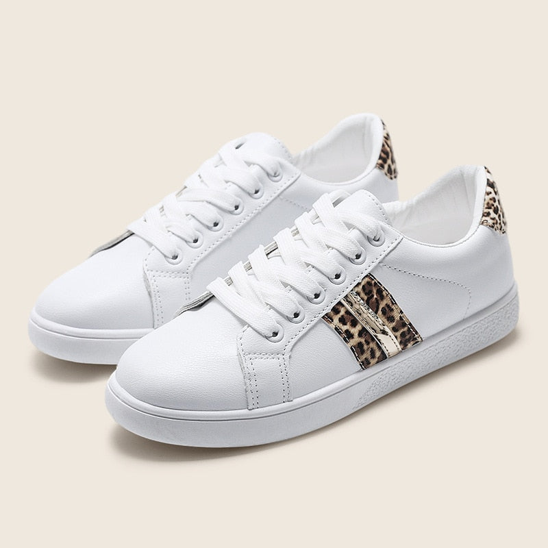 Emilia-Calou Classic Low Top Sneaker