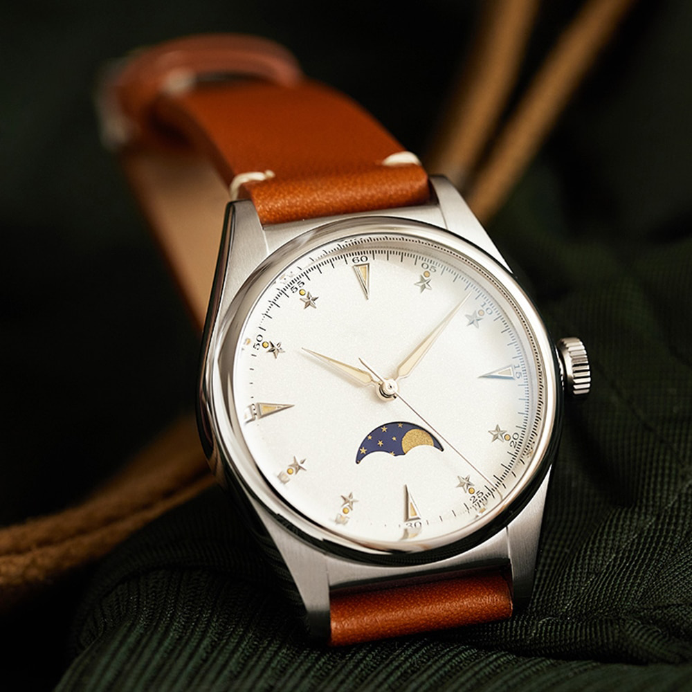 Crescent Premium Leather Watch