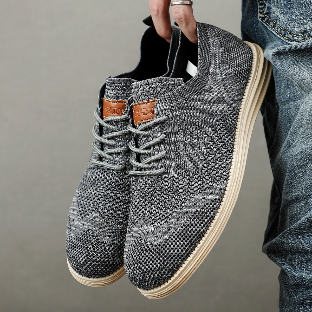 Vinizio Flexible Woven Sneaker