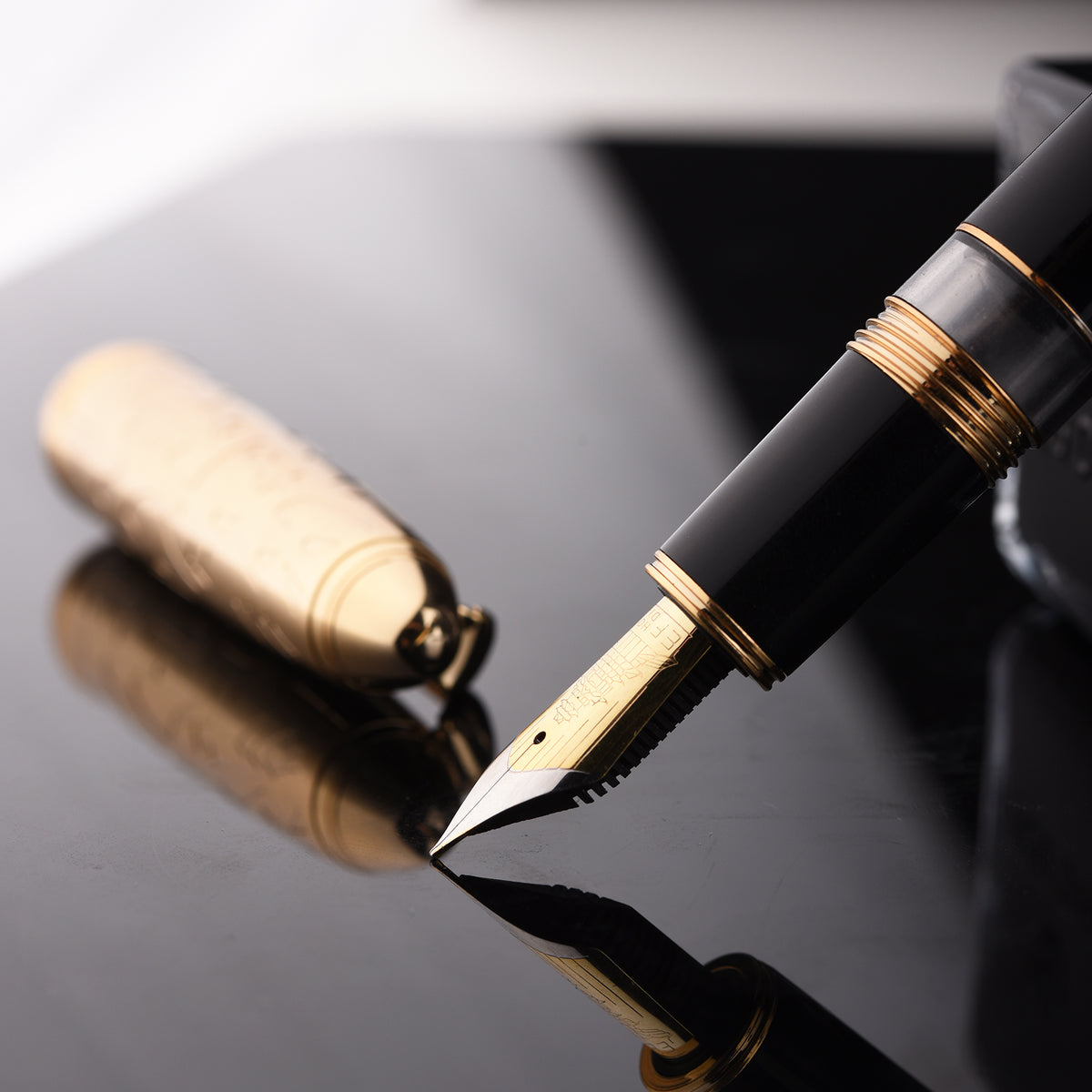 ROCKEFELLER INKGLIDE™️ FOUNTAIN PEN