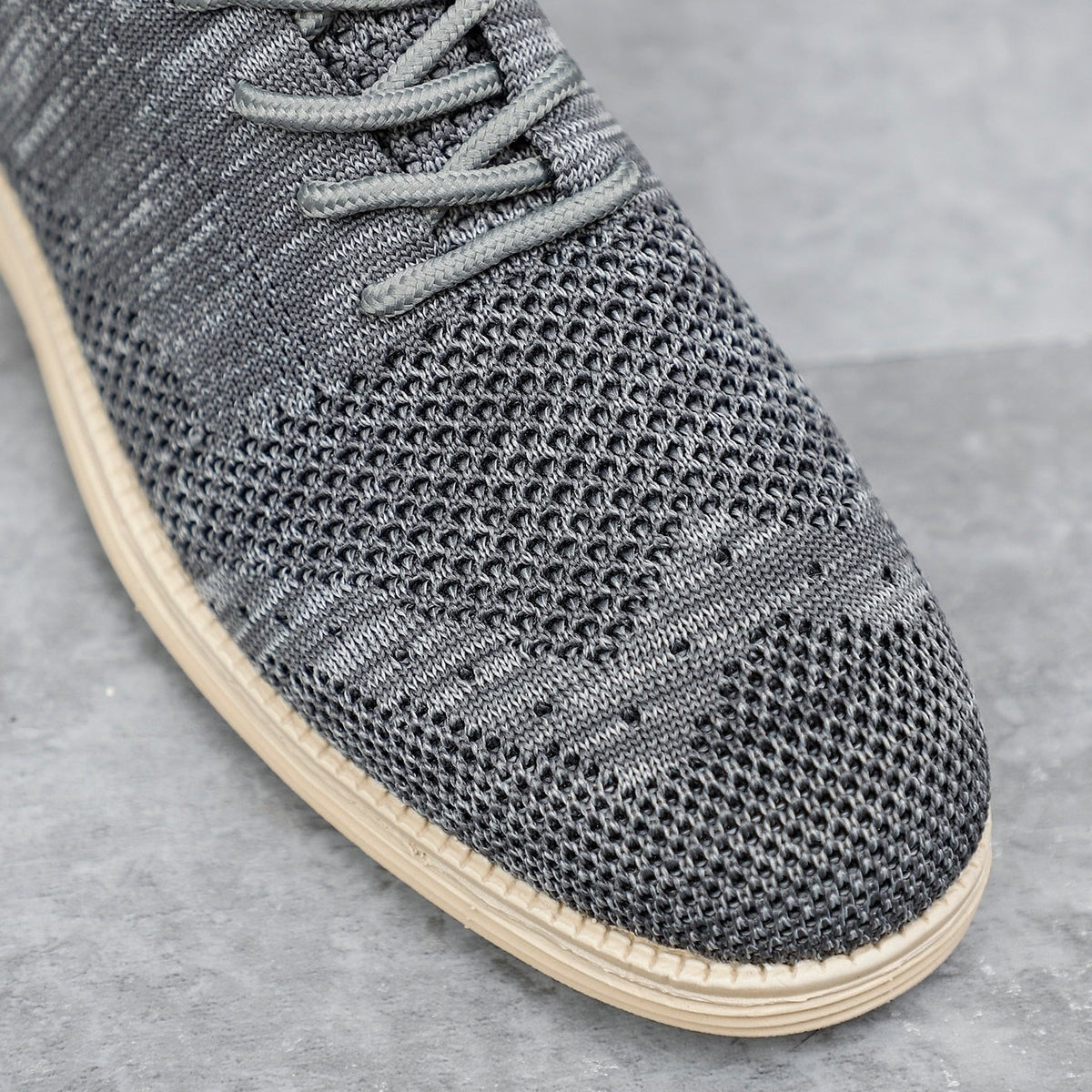 Vinizio Flexible Woven Sneaker