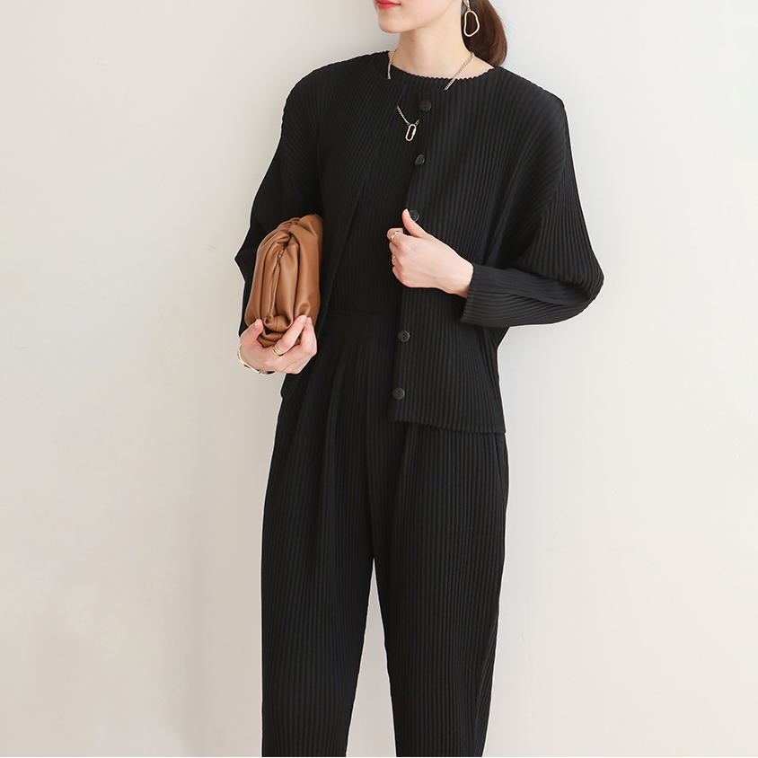 Izy Lynden Premium Leisure Suit