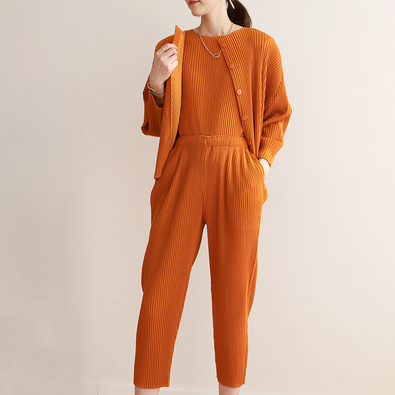 Izy Lynden Premium Leisure Suit