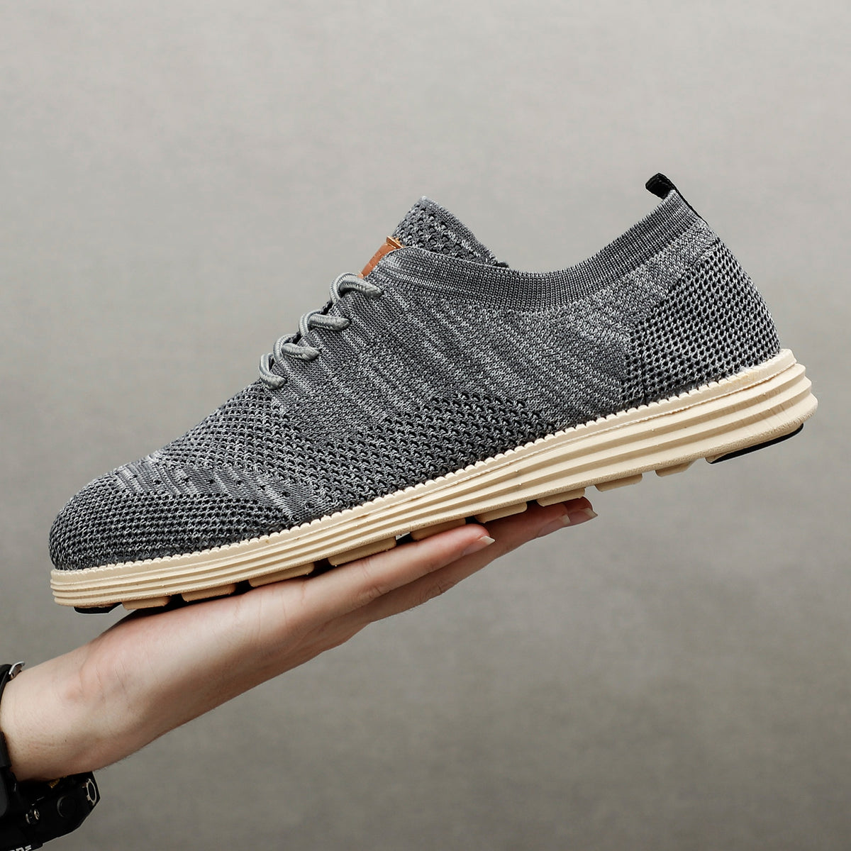 Vinizio Flexible Woven Sneaker