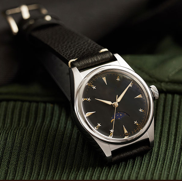 Crescent Premium Leather Watch