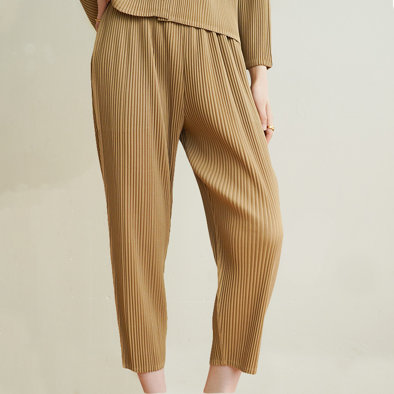 Izy Lynden Premium Leisure Suit