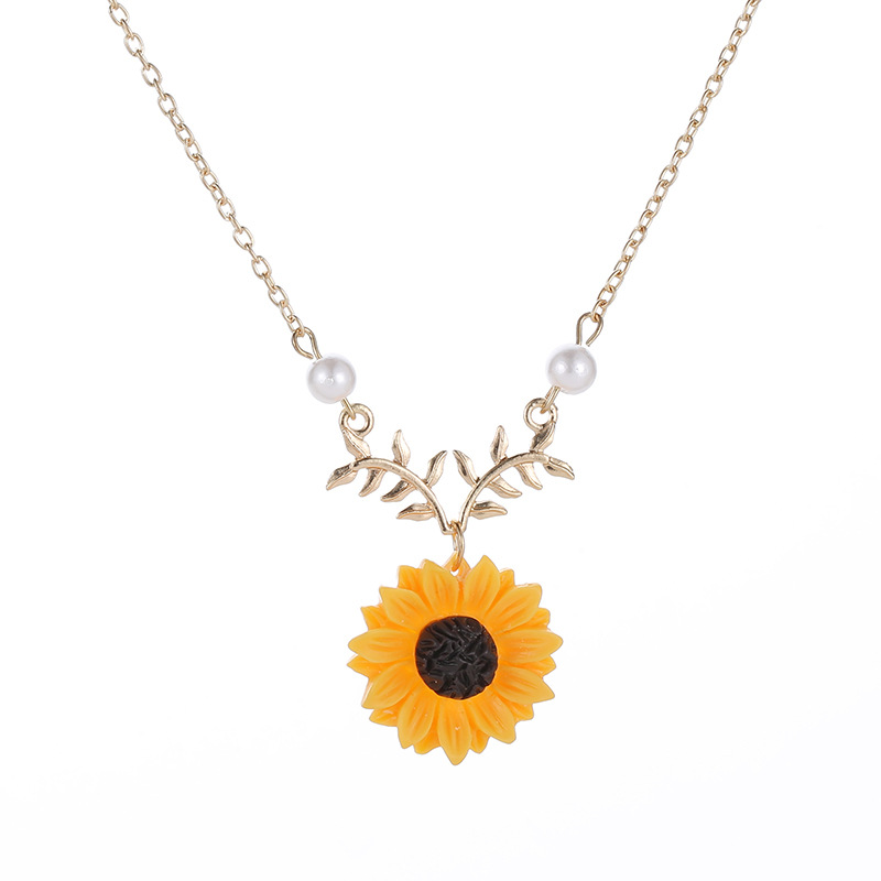 Cascacy Elegant Sunflower Necklace