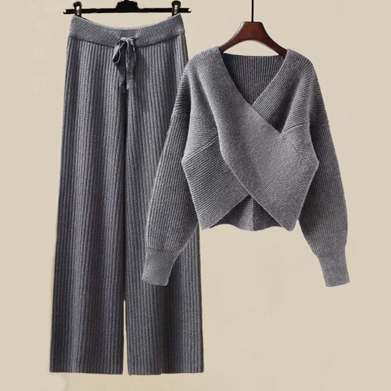 Emilia-Calou Comfy Leisure Set