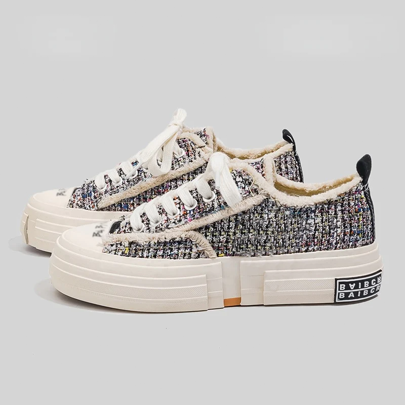 Emilia-Calou Modish Canvas Sneaker
