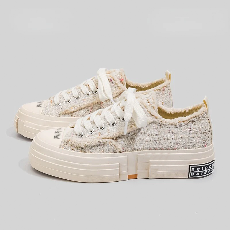 Emilia-Calou Modish Canvas Sneaker