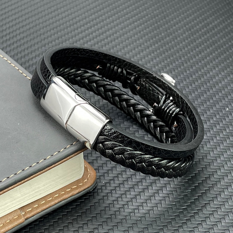 Classic Anchor Leather Bracelet