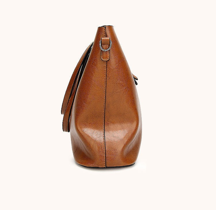 Izy Lynden Vintage Leather Bag