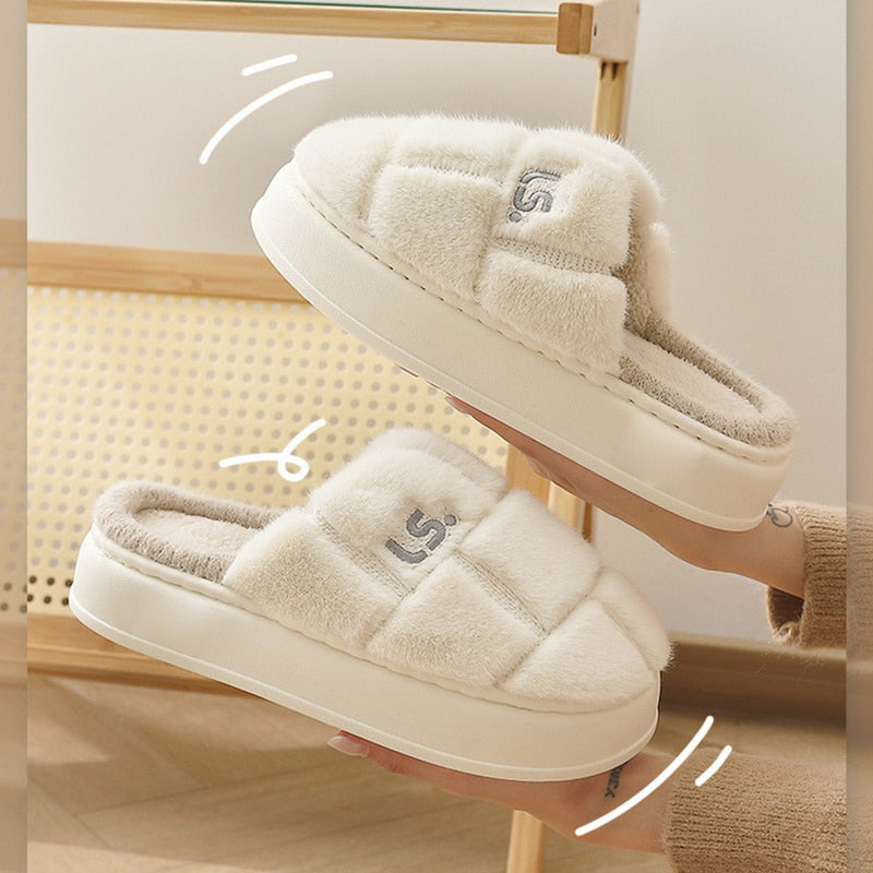 Calienne Cozy Fur-Lined Slipper