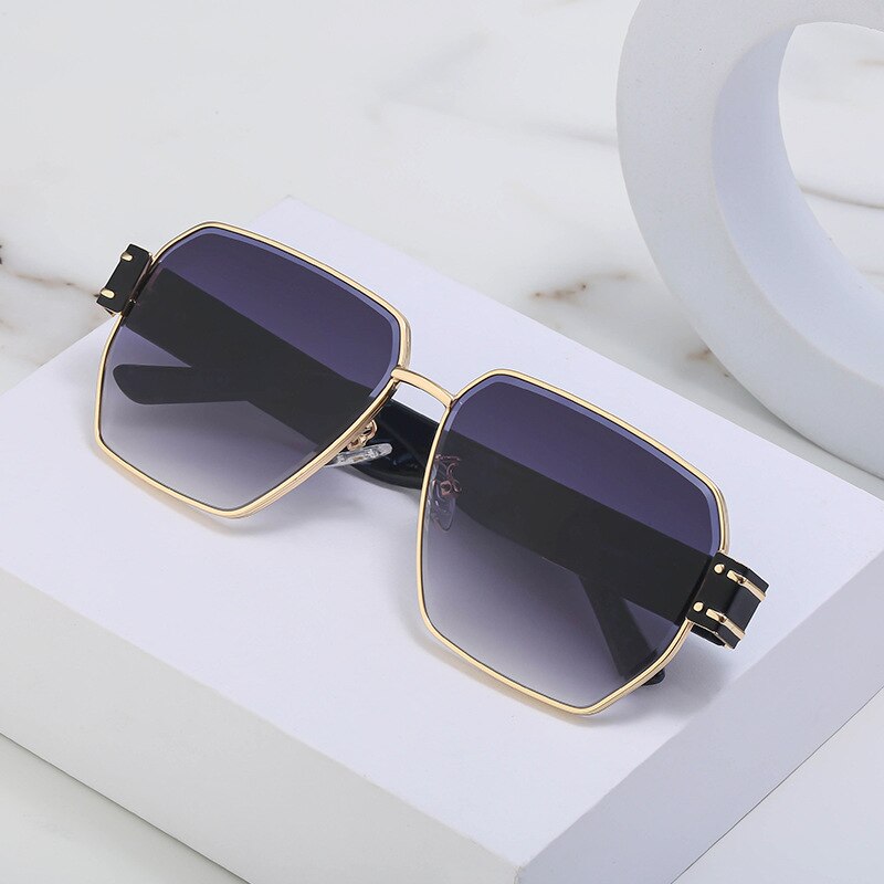 Ariel Sleek Gradient Sunglasses