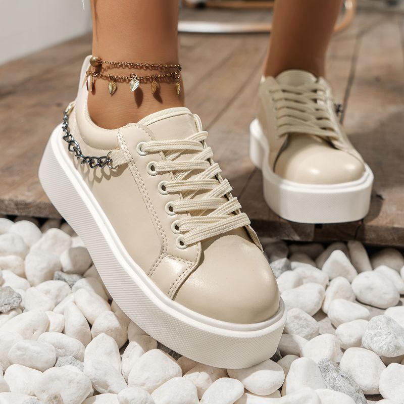Izy Lynden Sleek Leather Sneaker
