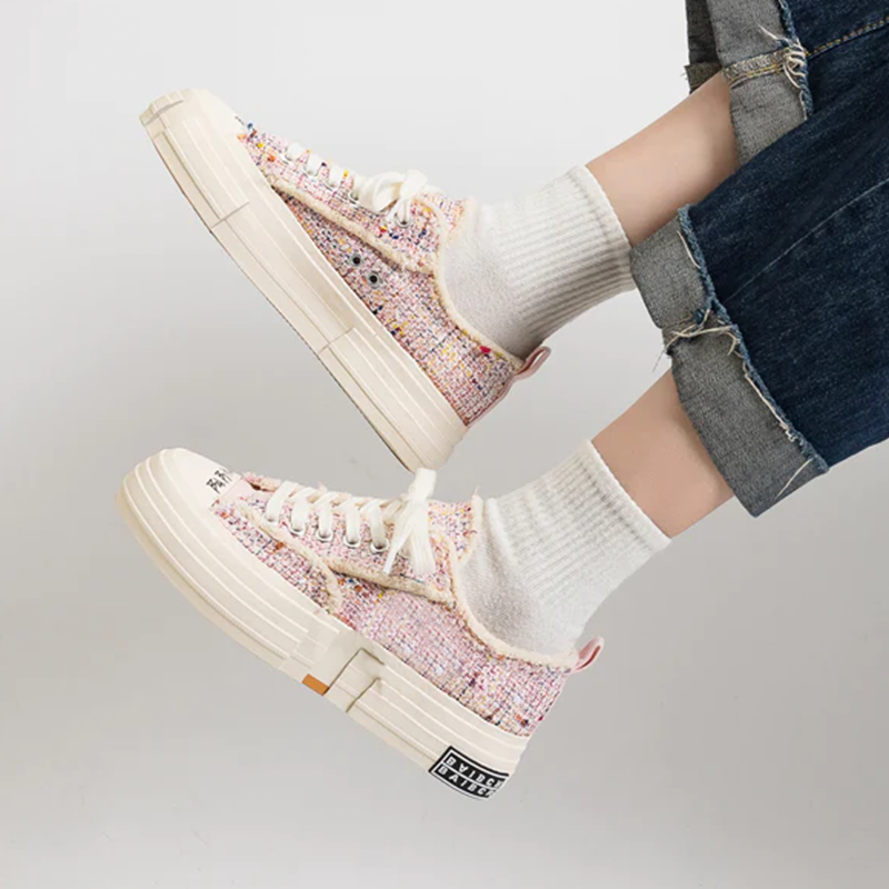 Emilia-Calou Modish Canvas Sneaker