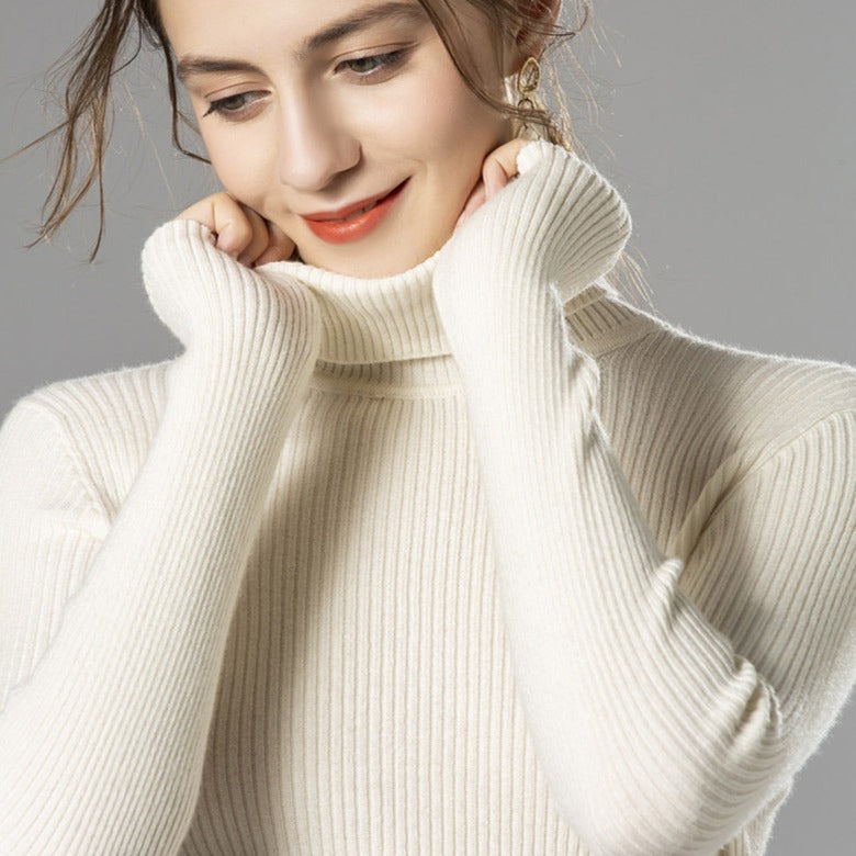 Magneluxe Turtleneck Cashmere Sweater